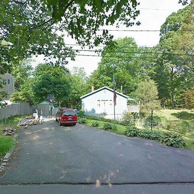 861 S Curtis St, Meriden, CT 06450