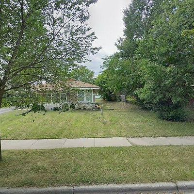 8615 W Medford Ave, Milwaukee, WI 53225