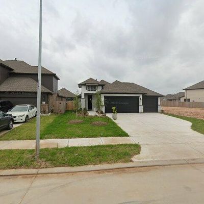 8619 Winters Edge Dr, Richmond, TX 77407