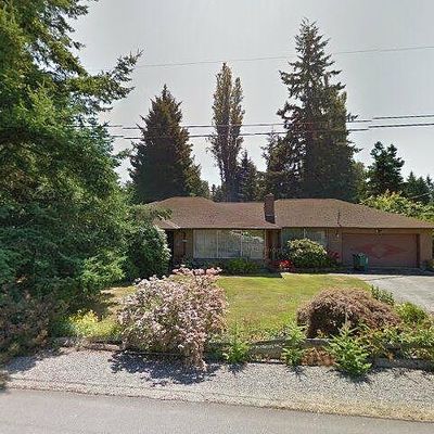 8624 Holly Ln, Edmonds, WA 98026