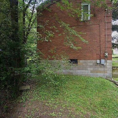 8624 Oakcrest Rd, Pittsburgh, PA 15235