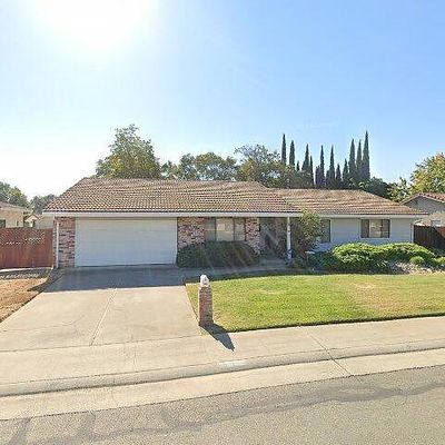 8632 Hume Ct, Elk Grove, CA 95624