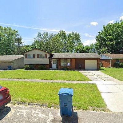 8641 Nottingham Ct, Ypsilanti, MI 48198