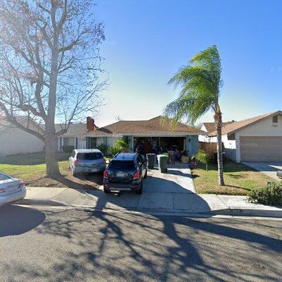 865 Elmwood St, Colton, CA 92324