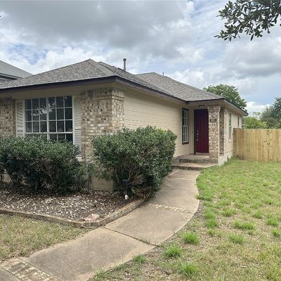 865 Picadilly Dr, Pflugerville, TX 78660