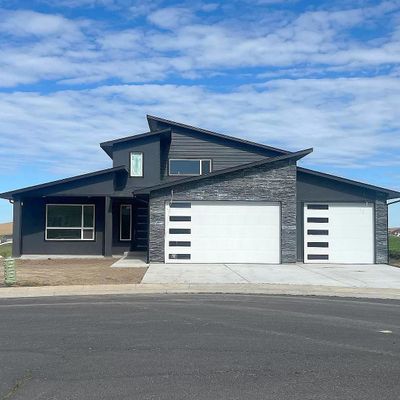 865 Sw Windy Point Ct, Pullman, WA 99163