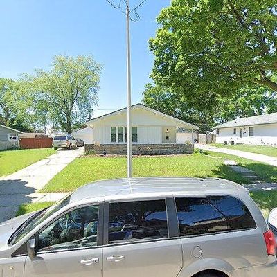 8661 W Medford Ave, Milwaukee, WI 53225