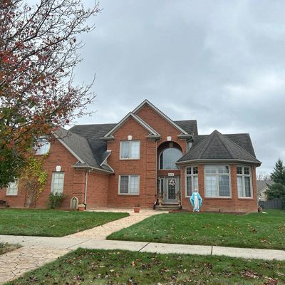 8670 Lillian Dr, Washington, MI 48094