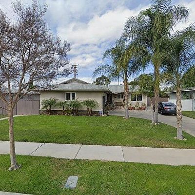 8681 Larkin Ct, Riverside, CA 92504