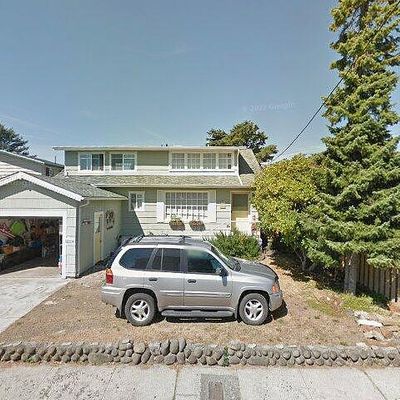 870 S Columbia St, Seaside, OR 97138