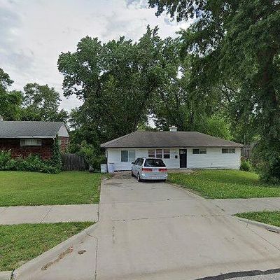 8702 Longview Rd, Kansas City, MO 64134