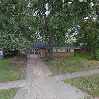 8706 Janet Cir, Shreveport, LA 71106