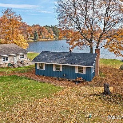 8714 E 128 Th St, Sand Lake, MI 49343