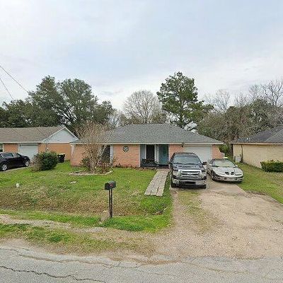 8719 Noble St, Needville, TX 77461