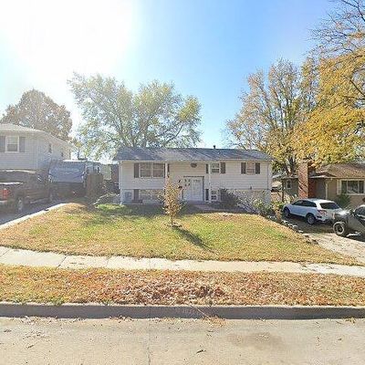 8723 Weir St, Omaha, NE 68127