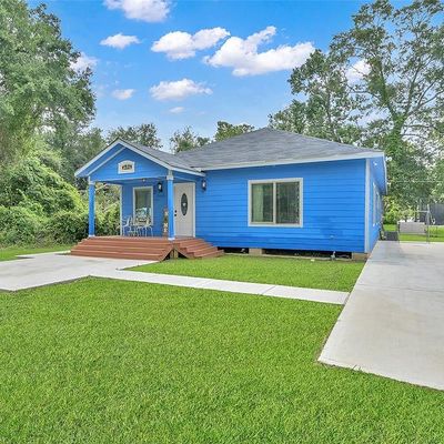 873 W Santa Fe St, Conroe, TX 77301