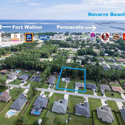 8733 El Paseo St, Navarre, FL 32566