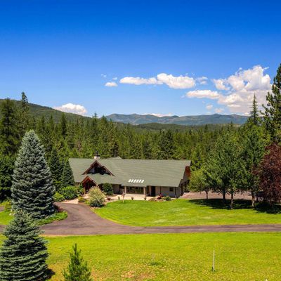 877 Heath Lake Rd, Sagle, ID 83860