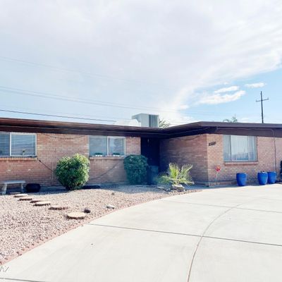 8772 E Colette St, Tucson, AZ 85710