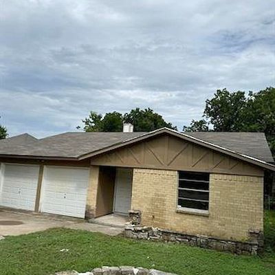 827 Lake View Ridge, White Settlement, TX 76108