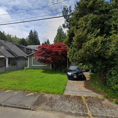 828 Burns St, Cosmopolis, WA 98537