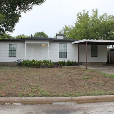 829 Ronald St, Fort Worth, TX 76108