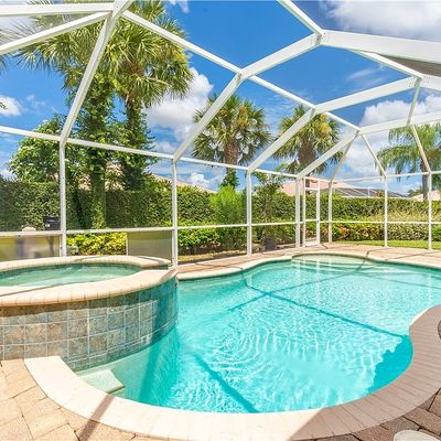 8299 Yasmina Way, Naples, FL 34114