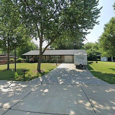 83 Pebblebrook Ln, Saint Louis, MO 63146