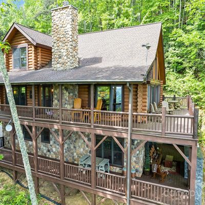 83 Sedi Trl, Maggie Valley, NC 28751