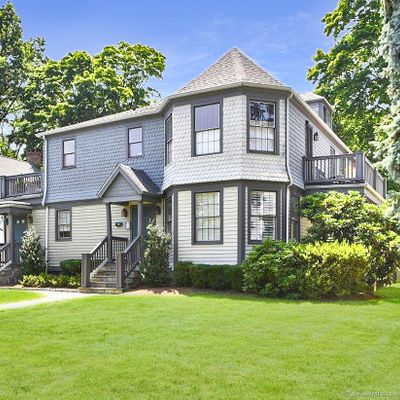 83 South Ave, New Canaan, CT 06840