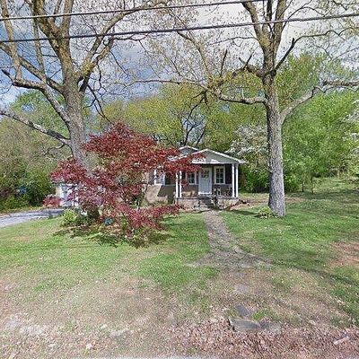 831 Fairmount Ave, Signal Mountain, TN 37377