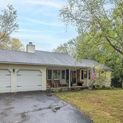 831 S Perkasie Rd, Perkasie, PA 18944