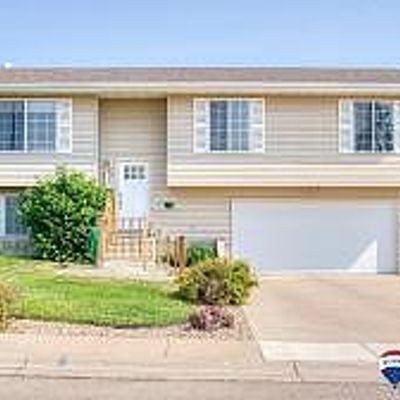 831 Sutherland Cove Ln, Gillette, WY 82718