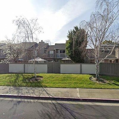 831 Spruance Ln, Foster City, CA 94404