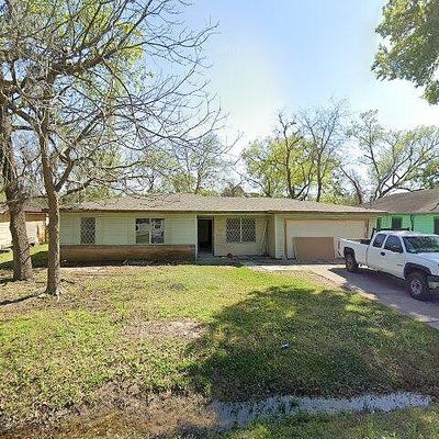 8314 Woodlyn Rd, Houston, TX 77028