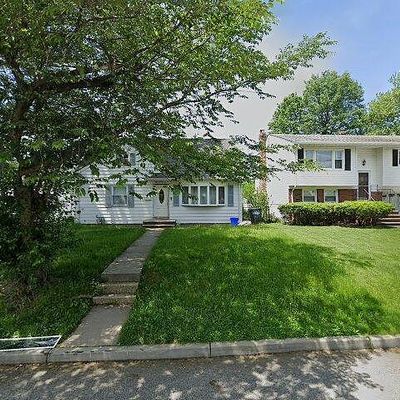 832 Baltimore Ave, Roselle, NJ 07203