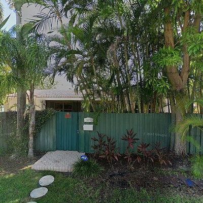 832 Ne 19 Th Ter, Fort Lauderdale, FL 33304