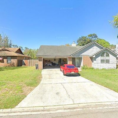 8328 Hamden Rd W, Jacksonville, FL 32244