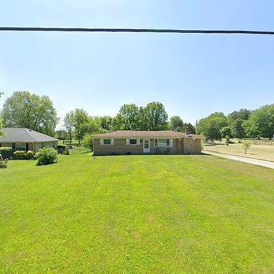 8337 W Sycamore Rd, Fairland, IN 46126