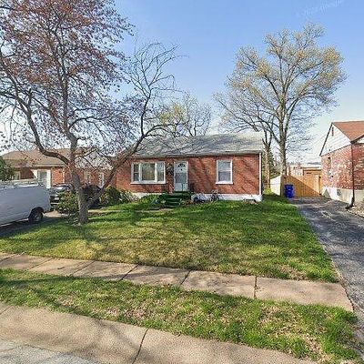 8345 Fullerton Ave, Saint Louis, MO 63132