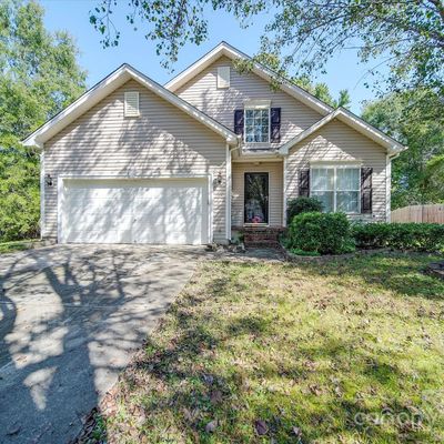 8347 Fox Swamp Rd, Charlotte, NC 28215