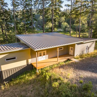 83491 Jensen Ln, Florence, OR 97439