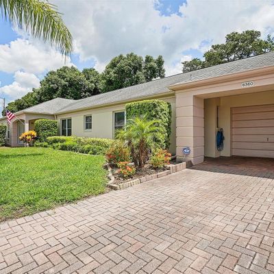 8360 Candlewood Rd, Seminole, FL 33777