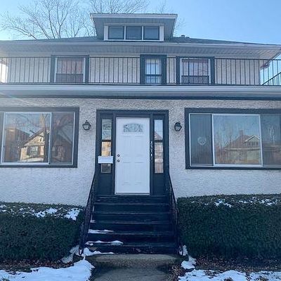 837 S Humphrey Ave, Oak Park, IL 60304