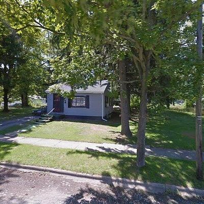 838 Wauceda Ave, Benton Harbor, MI 49022