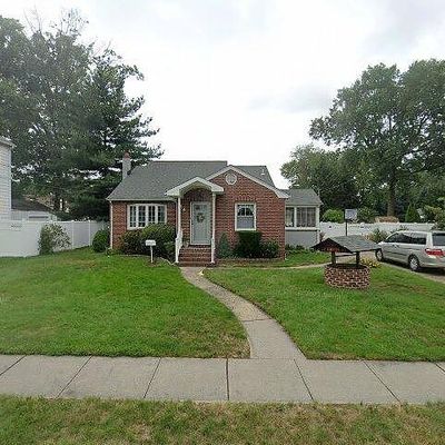 84 Alwat St, Woodbridge, NJ 07095