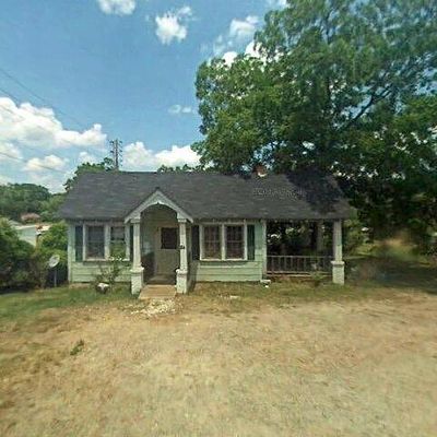 84 Peach St, Commerce, GA 30529