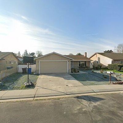 840 Buckingham Dr, Manteca, CA 95336