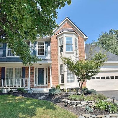 840 Spring Knoll Dr, Herndon, VA 20170