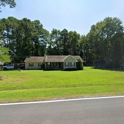 8404 Guinea Rd, Hayes, VA 23072